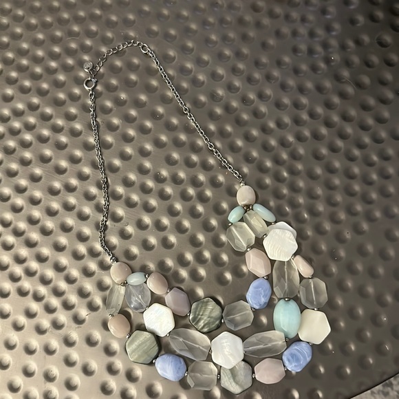 Loft beaded necklace - Picture 1 of 3